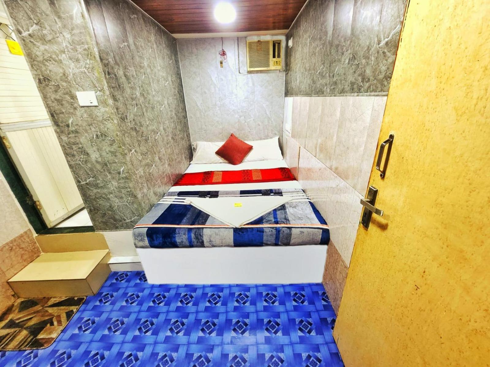Amaan Hotel Mumbai Exteriör bild